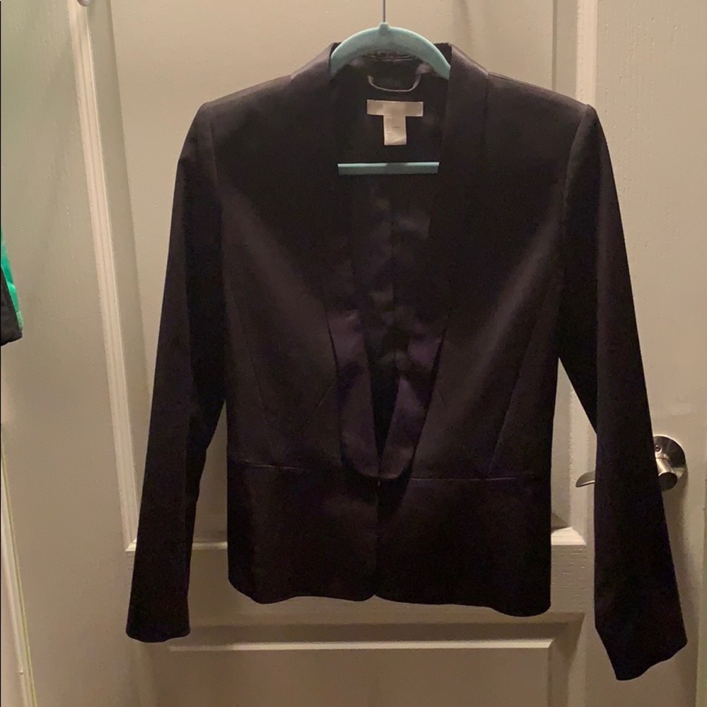 H&M women’s tuxedo style blazer size 4
